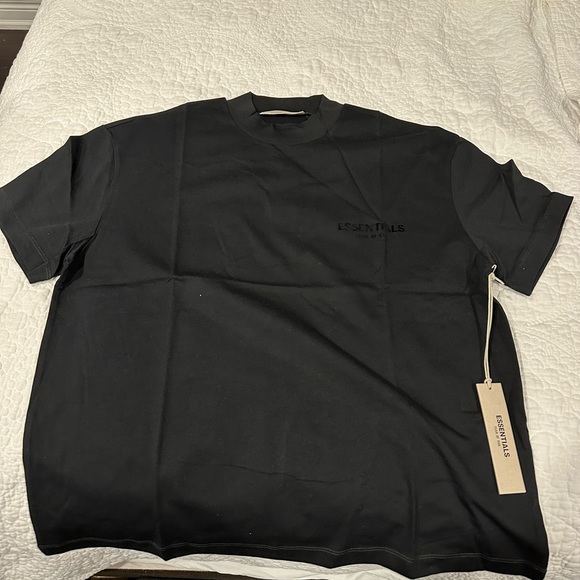 ESSENTIALS T-shirt - Picture 7 of 8